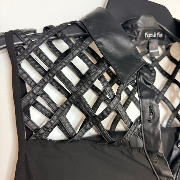 Fun & Flirt Black Sleeveless Faux Leather Button Down Top Blouse, Large, NWT - Picture 4 of 4